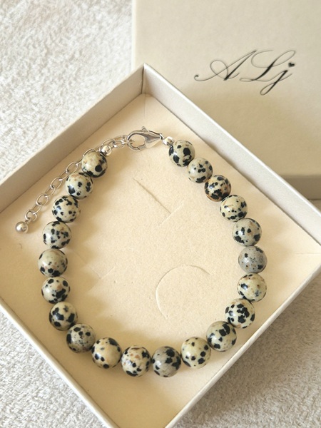 DALMATINER JASPIS 6 mm – Armband Anki Ljungmark